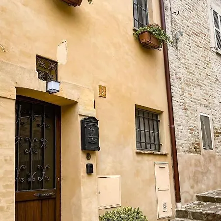 Viadegliortinumero3 Nyaraló Montegiorgio